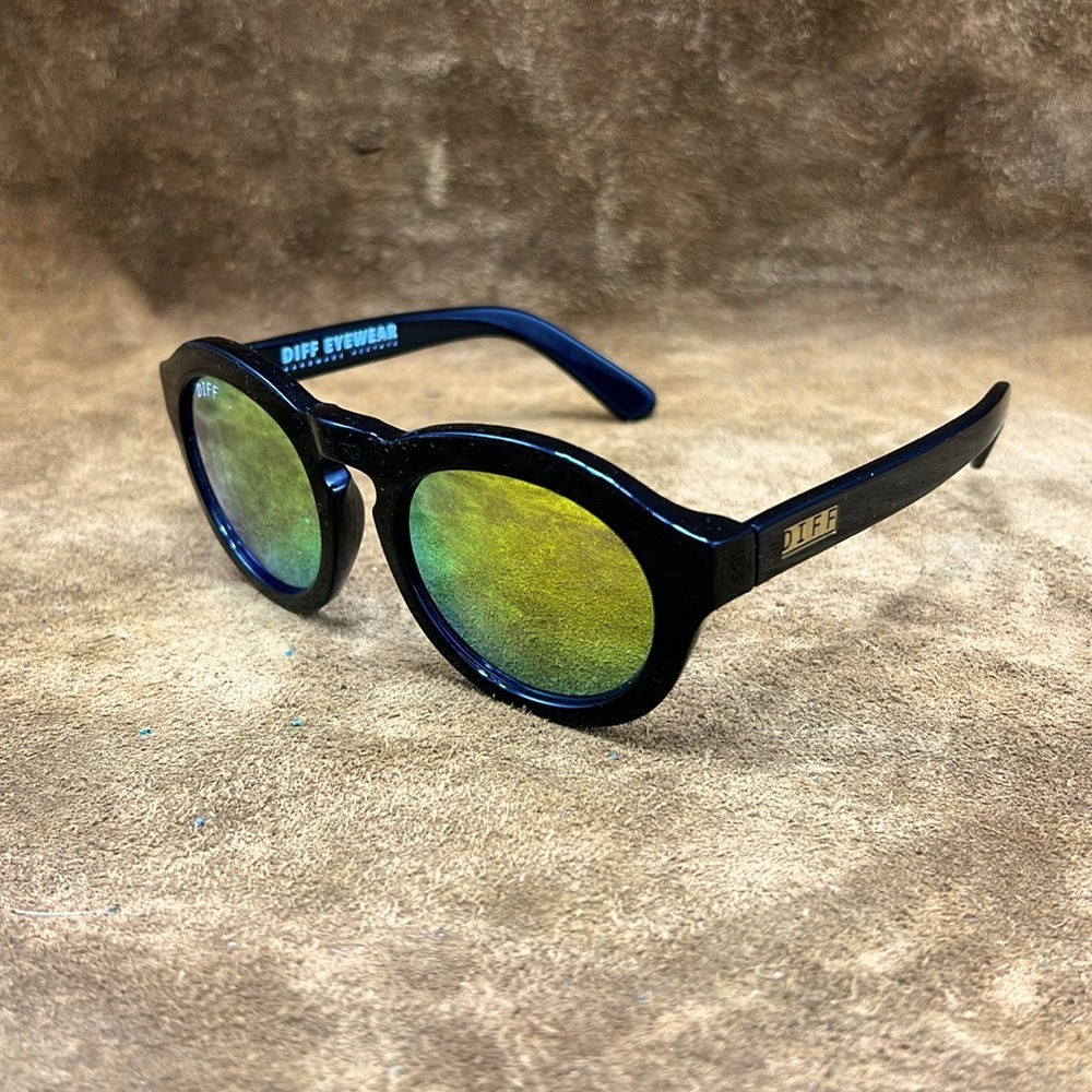 Diff Mirrored Reflective Lens Sunglasses - image 2